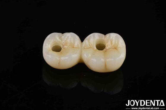 800 MPa Kekuatan lentur Multilayer Zirconia penuh Translucence tinggi untuk restorasi yang tahan lama dan terlihat alami