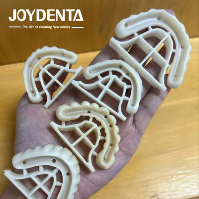 Penampilan alami lengkap Zirconia Mahkota Jembatan Inlays Dan Onlays Kekuatan lentur tinggi